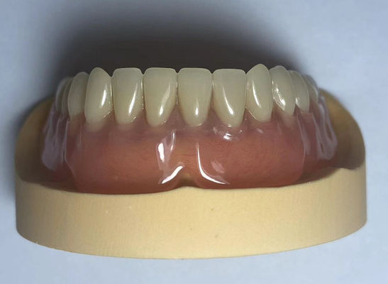 Laboratoire dentaire Prothèses dentaires acryliques à arc complet faciles à utiliser avec une forme naturelle